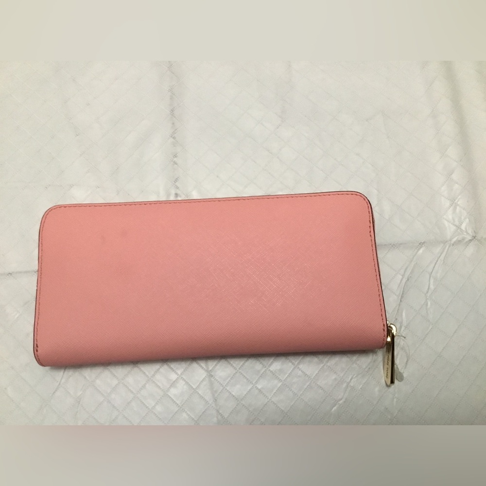 Michael Kors Peach Saffiano Zip Wallet with Gold Plaque - Picture 2 of 16